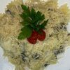 Паста Фарфалле с курицей и грибами в Тройка по цене 495