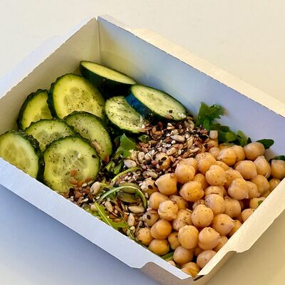 С нутом веган в Смузи-маркет Зелёнка по цене 400 ₽