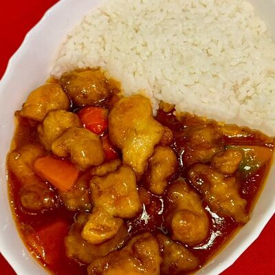 Свинина с ананасами и рисом в Китайская столовая по цене 529 ₽