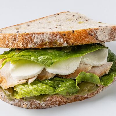 Гриль чиз цезарь в Кофе Рам по цене 630 ₽