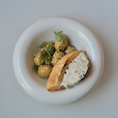 Греческие оливки в трюфельном масле в Bucho по цене 330 ₽