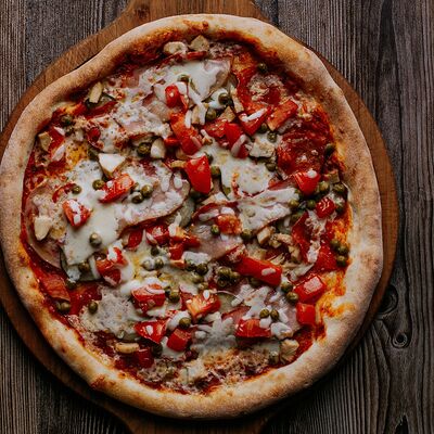 Пицца Русская в Gioffre по цене 924 ₽