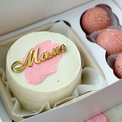 Бенто-торт Маме розовый с топпером и 3 картошки в The.cakes_spb по цене 2700 ₽