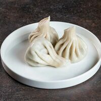 Хинкали с говядиной и свининой в Лари