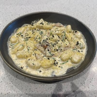 Ньокки с Тунцом в Vibes Cafe по цене 680 ₽
