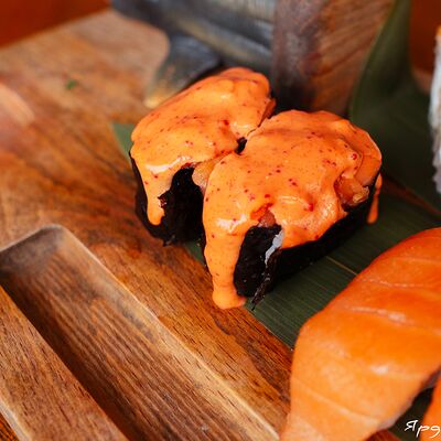 Суши Спайси в Ярды Superbar по цене 200 ₽