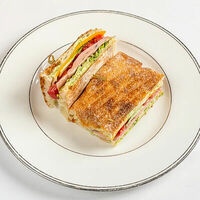 Сэндвич с мортаделлой в Muse