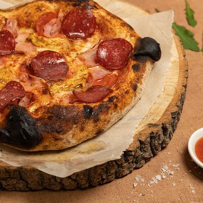 Неаполитанская пицца Карне в Пицца и Паста по цене 945 ₽