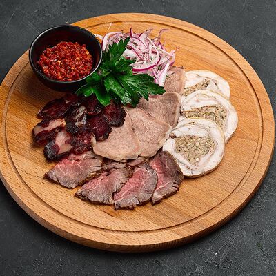 Мясная тарелка в Гранат по цене 950