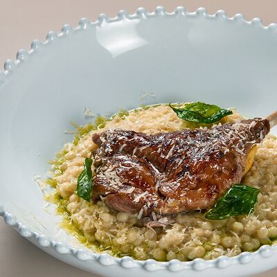 Утиная ножка конфи с птитимом в Avgust13 по цене 1080 ₽