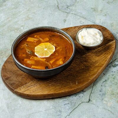 Солянка мясная в Moloko по цене 540 ₽