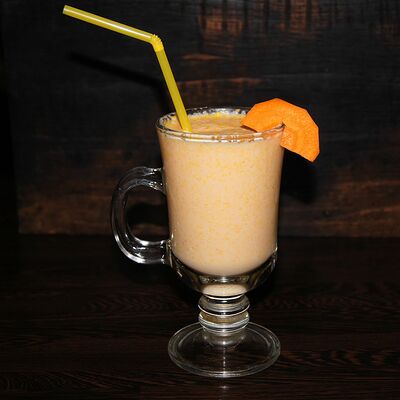Молочно-сливочный коктейль из моркови в Шашлыки & Пироги по цене 290 ₽