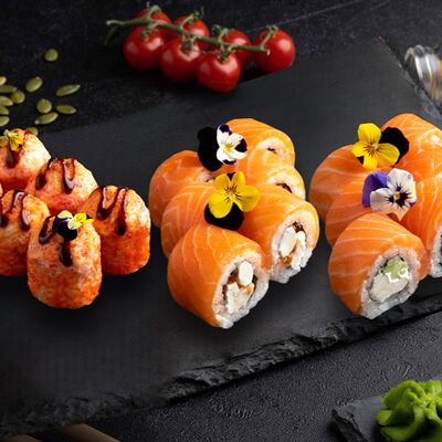 Трио Самурай-сет Arigato в Веселый Самурай Sushi Premium по цене 2690 ₽