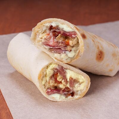 Pancetta di polo (с курицей и беконом) в STRAGUSTO по цене 390 ₽