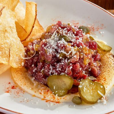 Тартар из говядины в Munhell по цене 900 ₽