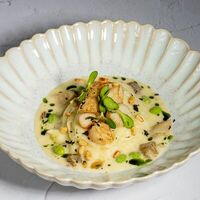 Гребешки с трюфельным пюре и белыми грибами в Fermа