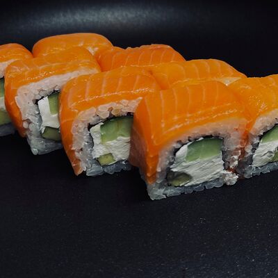 Филадельфия люкс в Uchu Sushi Yaki по цене 569 ₽