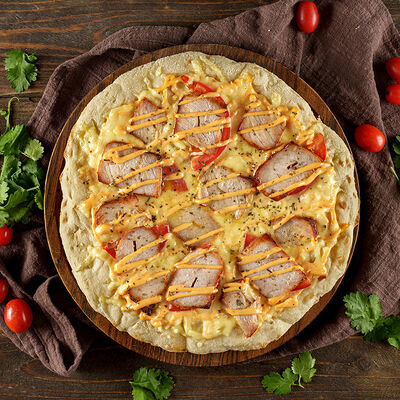 Шашлычная пицца с курицей в Лаваш36 по цене 619 ₽