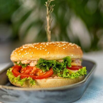 Куриный в Есть на море по цене 670 ₽