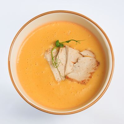 Овощной крем-суп с курочкой в Семейный ресторан Tiki&Taki по цене 300 ₽