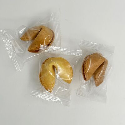 Печенье с предсказанием в Уголок по цене 100 ₽