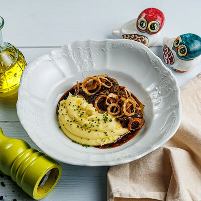 Телячья печень по-венециански с картофельным пюре в Lucia osteria по цене 630 ₽