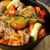 Сковородка со свининой и овощами в Гостиный дом по цене 611