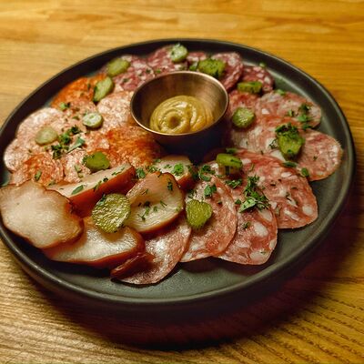 Мясное ассорти в Прощай оружие по цене 605 ₽