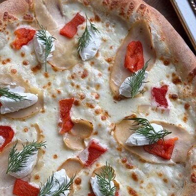 Пицца с курицей и сладким перцем в Траттория моне по цене 910 ₽