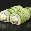 Грин-ролл с лососем в Sushi Kama по цене 490