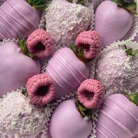 Клубника в шоколаде Divine Dipped в Mosberry