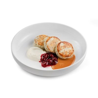 Сырники мак вишня в Garden Coffee по цене 449 ₽