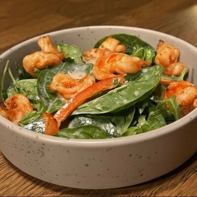 Салат с креветками и битыми огурцами в Порт по цене 860 ₽