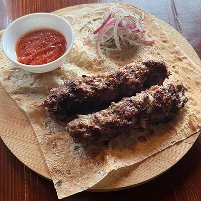 Люля из баранины в Хинкалье по цене 990 ₽