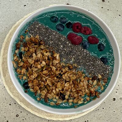 Смузи-Боул с домашней гранолой №1 в Coff по цене 460 ₽