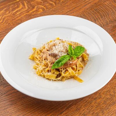 Тальятелле с лесными грибами и соусом Tartufa в Жуй по цене 34 р.