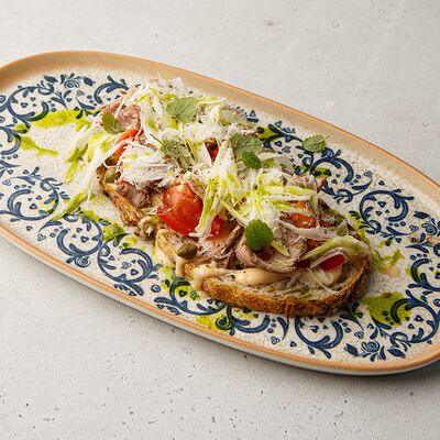 Брускетта с ростбифом в Философия по цене 870 ₽