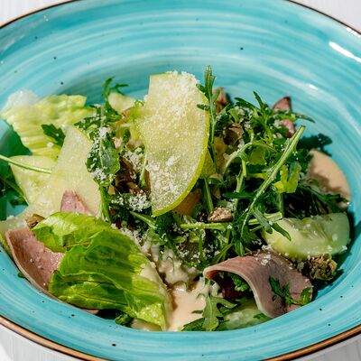 Салат с языком и говядиной в Перчини на огне по цене 390 ₽