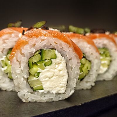 Филадельфия лайт в More sushi по цене 789 ₽