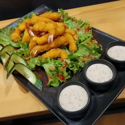 5 креветок в темпуре в Суши-бар Макото по цене 400 ₽