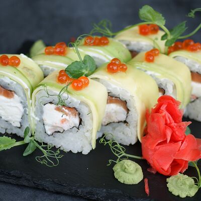 Филадельфия шик в Family Sushi по цене 445 ₽