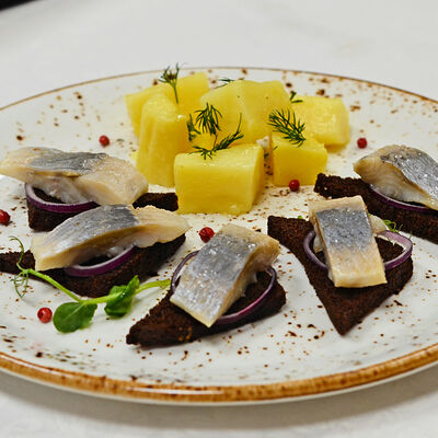 Селедочка в Лесная поляна по цене 610 ₽