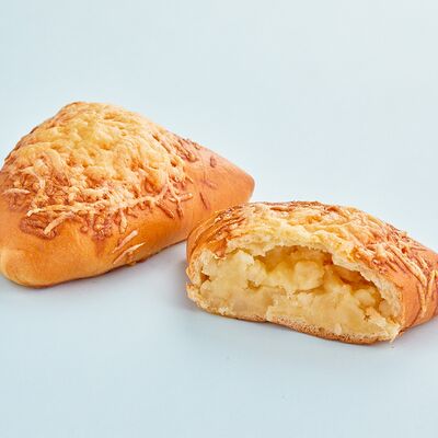 Пирожок Картофель, моцарелла, пармезан в Пирожковая минутка по цене 130 ₽