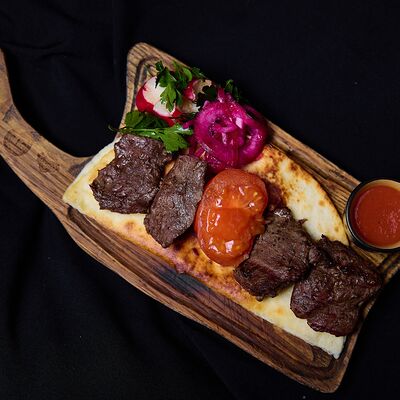 Шашлык из говяжьей вырезки в Эндорфин по цене 970 ₽