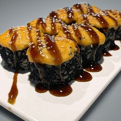 Запечённый ролл с угрем в Maxxi cafe по цене 700 ₽