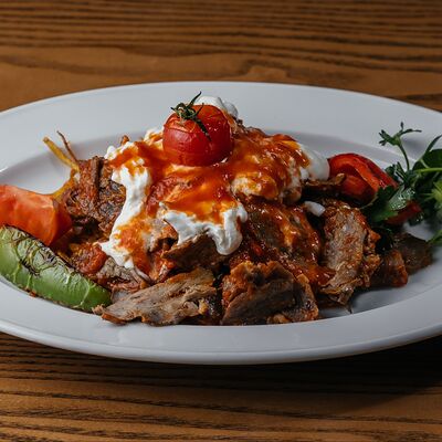 Чёкертме донер с хрустящим картофелем в Anatolia Iskender Kebap по цене 900 ₽