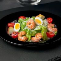 Цезарь с креветкойв Вкус японии