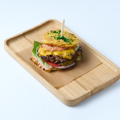 Драники с бифштексом в TOAST CAFE по цене 715 ₽