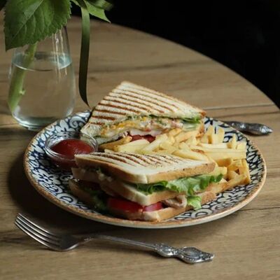 Клаб-сэндвич в Мука по цене 620 ₽