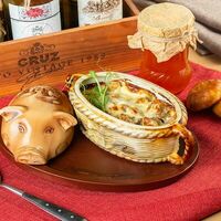 Запеченное мясо в сметане в Хуторок